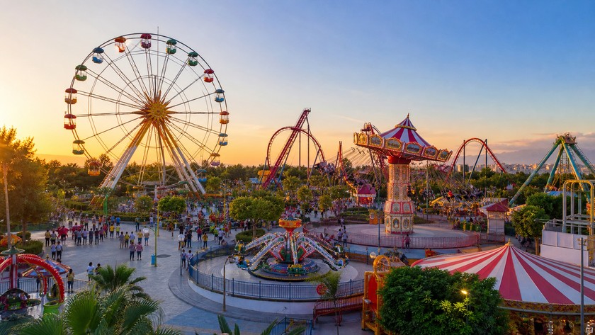 Aktur Park lunapark alanı