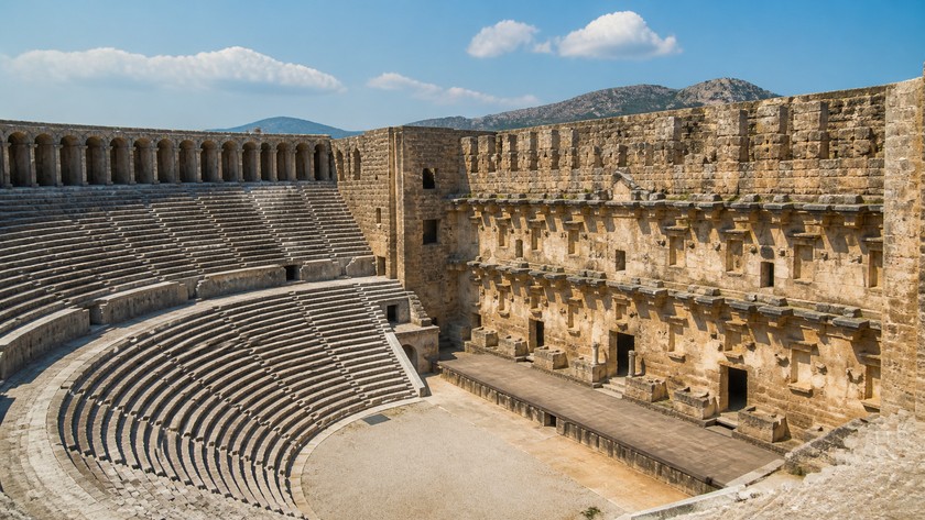 Aspendos Antik Tiyatrosu bağlantı rotası