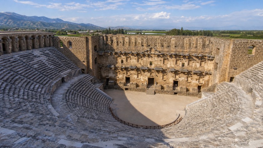 Aspendos Antik Tiyatrosu