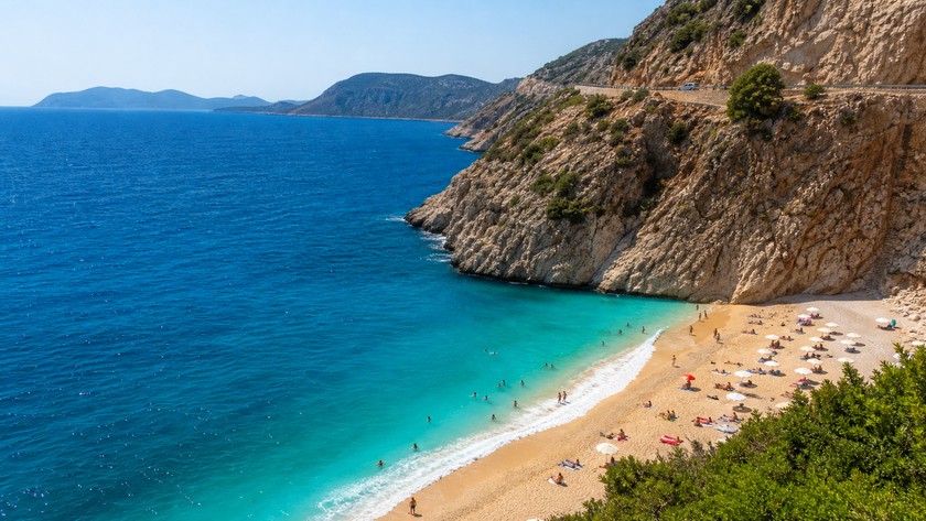 Kaputaş Plajı turkuaz denizi