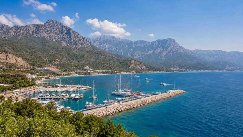 Kemer Gezilecek Yerler: Koylar, Antik Kentler ve Doğa Rotası