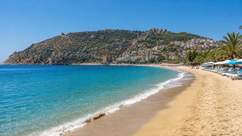 Kleopatra Plajı ve Alanya Kalesi manzarası