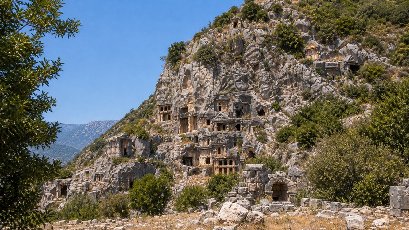 limyra kaya mezarlari