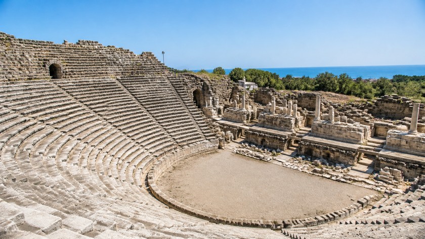Side Antik Tiyatrosu