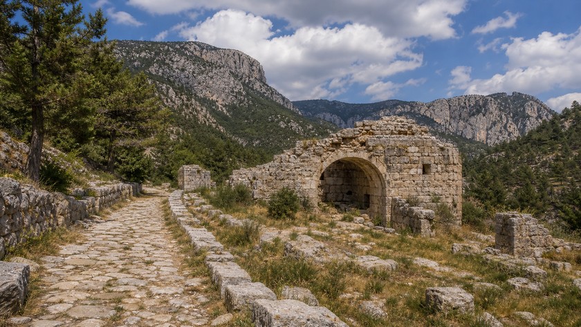 tarihi han eski kervan yolu baglantisi
