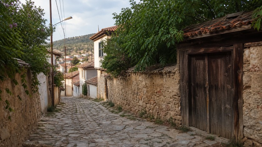 tarihi korkuteli sokaklari eski yerlesim dokusu