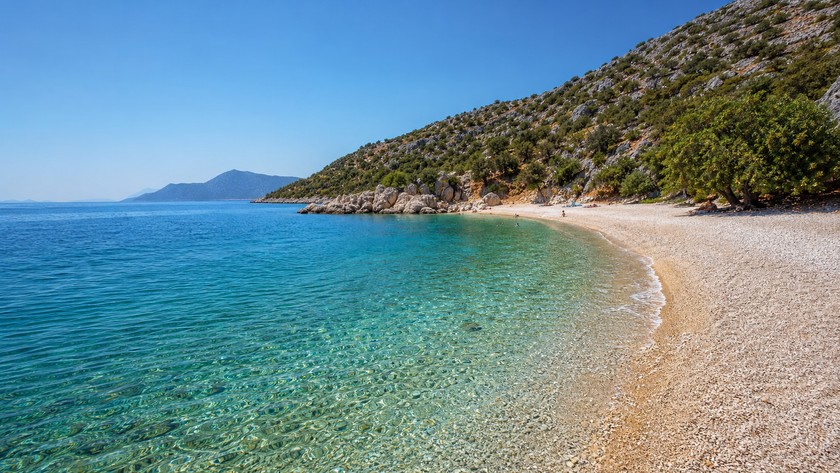 Akçagerme Plajı Rehberi: Kaş'ta Ulaşımı Kolay Deniz Molası