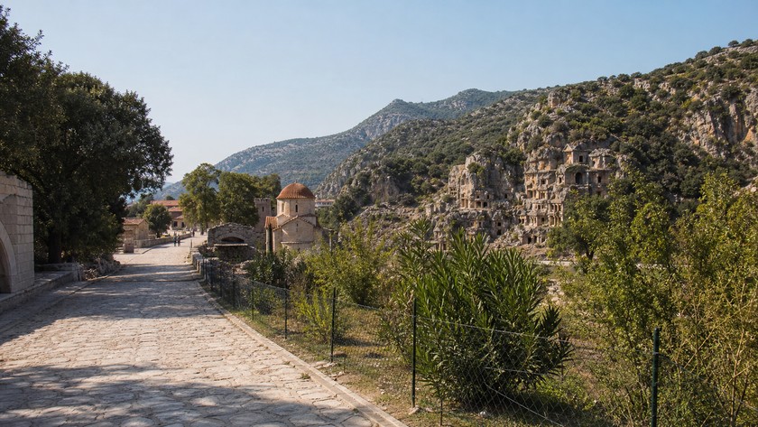 Demre'de Noel Baba Kilisesi ve Myra rotası çevresi