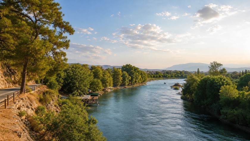 Manavgat Şelalesi ve Side çevresi günübirlik rota hissi