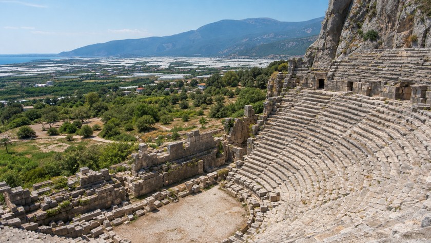 Myra Antik Kenti antik tiyatro taş oturma sıraları