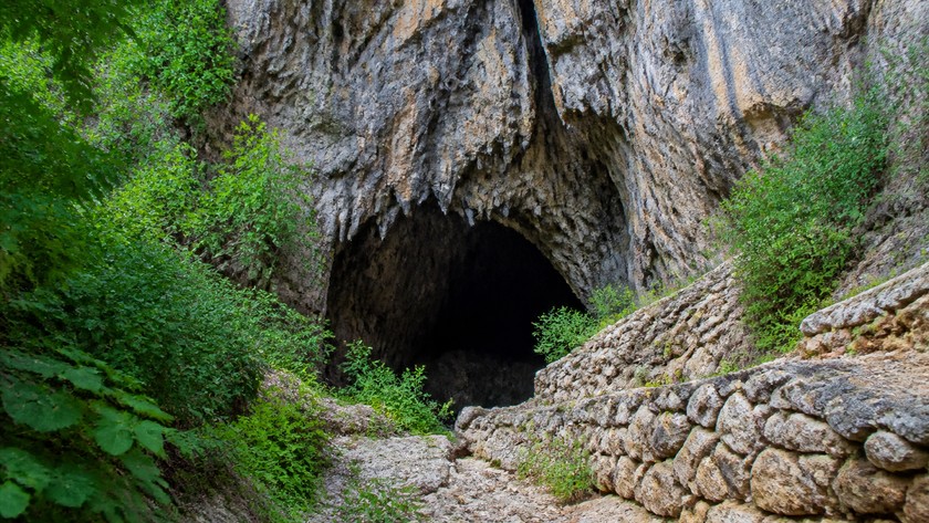 Dim Mağarası Rehberi: Alanya'da Yeraltı Oluşumları, Ulaşım ve Ziyaret Notları