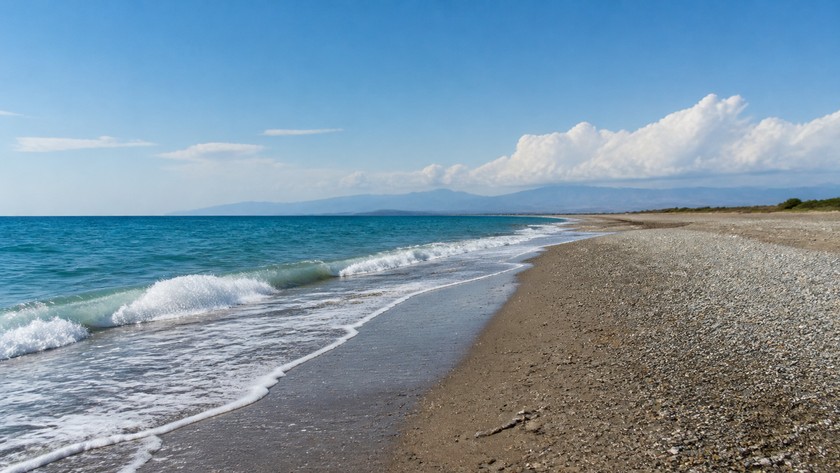 Kızılot Plajı Rehberi: Manavgat'ta Deniz, Kum ve Ziyaret Notları