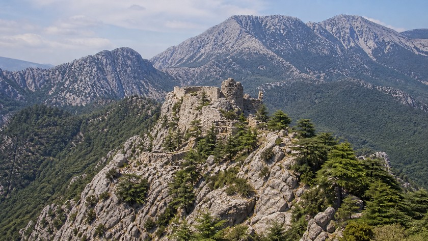 Mnara Antik Kenti Rehberi: Kemer'de Yüksek Dağ Yerleşimi ve Likya İzleri