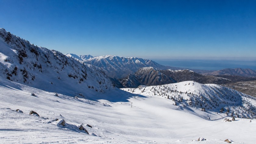 Saklıkent Kayak Merkezi Rehberi: Antalya'da Kar, Ulaşım ve Kış Planı