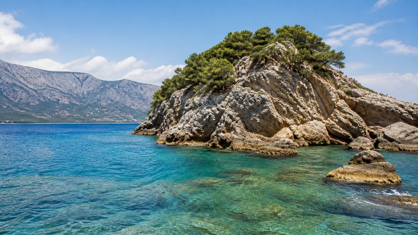 Sıçan Adası çevresinde deniz ve kayalık kıyı dokusu