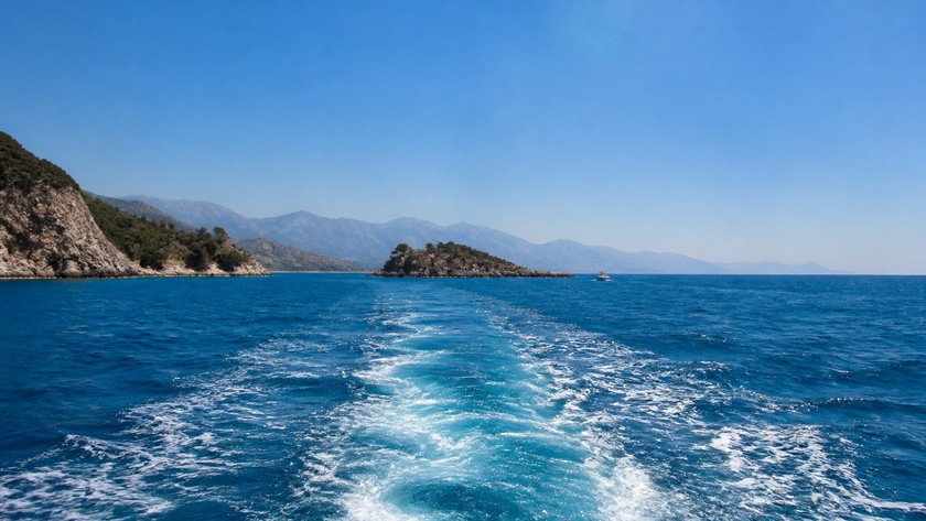 Kemer kıyısından Üç Adalar açıklarına uzanan deniz rotası