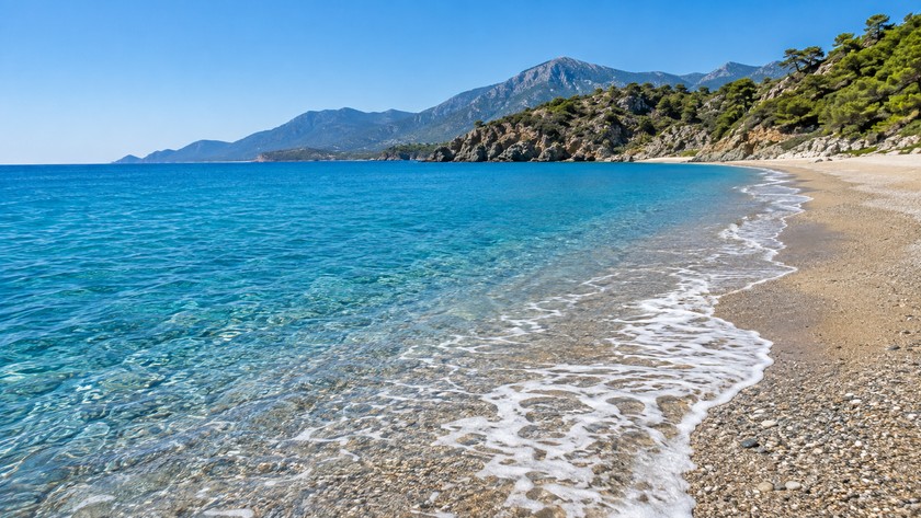 Mavikent Plajı Rehberi: Kumluca'ta Kıyı, Deniz ve Ziyaret Notları