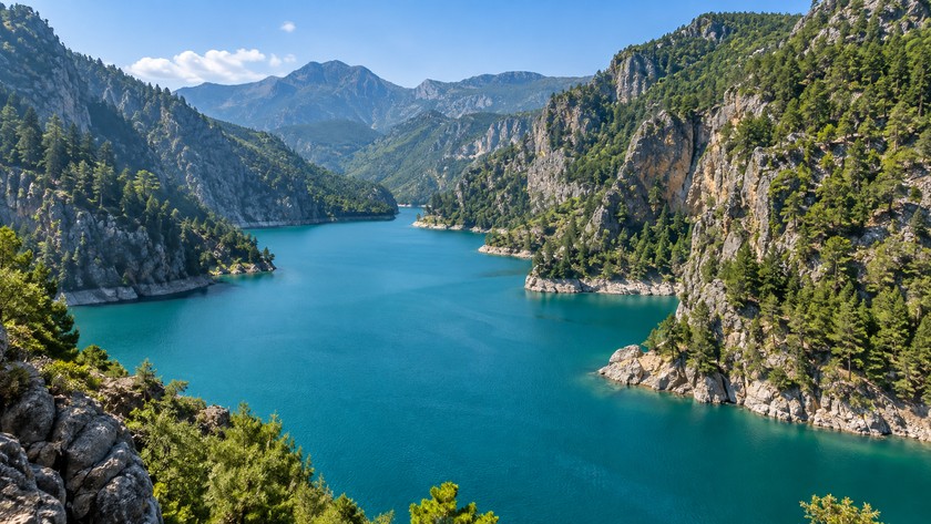 Oymapınar Gölü Rehberi: Manavgat'ta Baraj Gölü ve Doğa Rotası