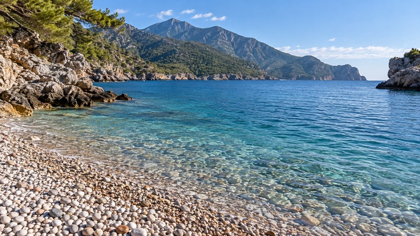 Sazak Koyu doğal kıyı ve deniz